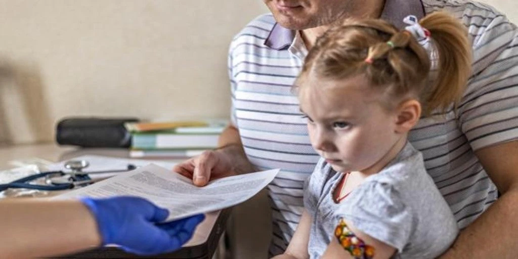 El rol doble de padres y cuidadores cuando los hijos tienen una enfermedad rara