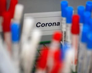 Єврокомісія підписала контракт на отримання вакцини від Covid-19