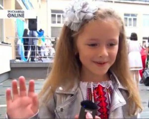 Шестирічна дівчинка з Трускавця стала зіркою інтернету