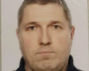 Чоловік зник разом із авто дорогою на відпочинок