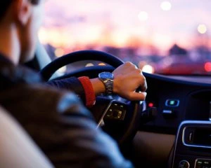 Майже 20% автомобілів продають у кредит