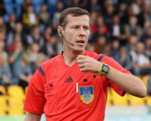 У першій лізі  побили головного арбітра матчу