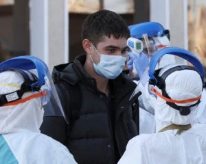 Світ ще довго не повернеться до нормального життя - ВООЗ