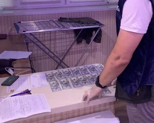 Заступника начальника військкомату затримали на хабарі