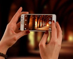 Samsung випередила конкурентів і стала першою на ринку смартфонів