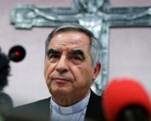 Впливового кардинала звинуватили в розтраті коштів