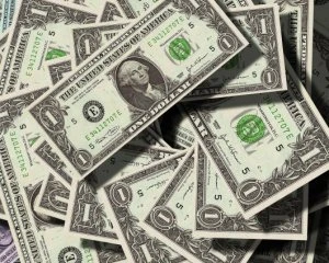 Як відрізнити фальшиву валюту від справжньої
