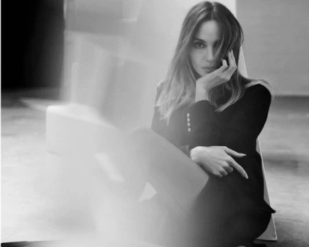 Анджеліна Джолі у стильних образах знялась для глянцю і розказала, яку можливість втратила після розлучення