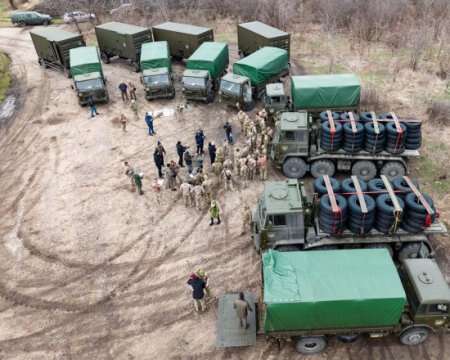 Майже 4 мільярди на ЗСУ: Фонд Порошенка та 