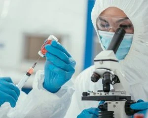 У Франції повідомили, коли розпочнуть вакцинацію