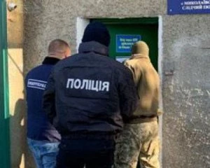 В'язень продавав із СІЗО фейкові автомобілі