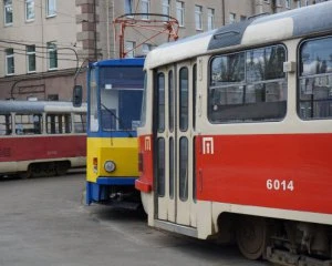 ДТП на Подолі заблокувала рух трамваїв