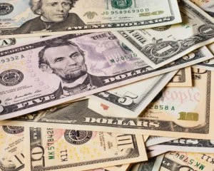 Світова економіка суттєво скоротиться: де доходи впадуть найбільше