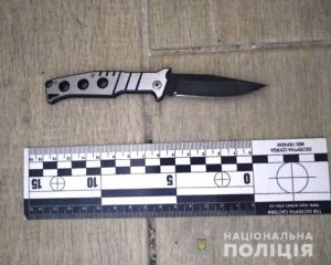 Із заробітків за ґрати: жінку підозрюють у вбивстві співмешканця
