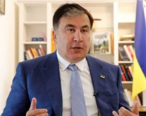 Саакашвілі відмовляється від поста прем'єра Грузії