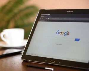 Google створила нові логотипи для своїх сервісів