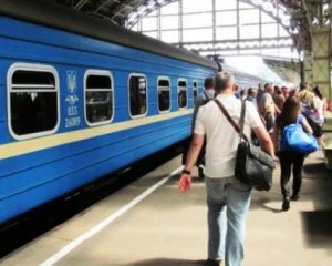 Безконтактна оплата проїзду та чат-бот з розкладом поїздів: анонсували проекти Укрзалізниці