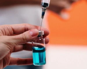 Британці планують провести вакцинацію проти коронавірусу до Великодня