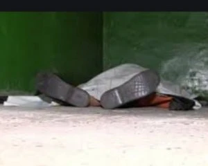 Медики покинули  труп жінки в під'їзді: як відреагували чиновники