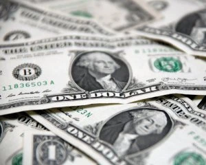 Долар відчутно подорожчав