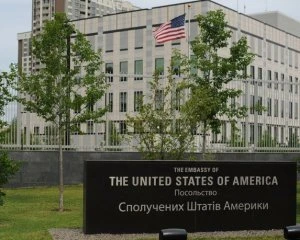 У столиці побили працівницю посольства США, вона померла