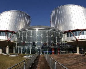 ЄСПЛ закликав Вірменію та Азербайджан утриматися від бойових дій