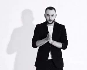 У динамічному синглі Molfar навчається відпускати колишніх