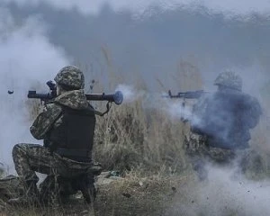 Бойовики гатили із забороненої зброї та запускали безпілотник