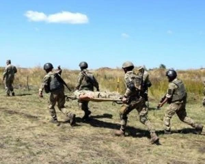Бойовики поранили українського військового