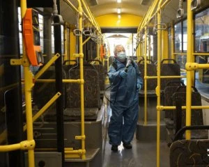 Карантин вихідного дня: що буде з транспортом і авіасполученням
