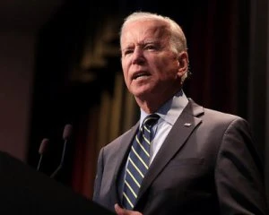 У Трампа не було плану вакцинації від Covid – адміністрація Байдена