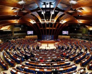 Придушення мітингів, арешти та авторитаризм: у ПАРЄ відмовились від введення санкцій проти Росії