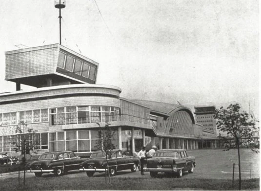 Як виглядали вулиці Києва у 1960-х - добірка фото