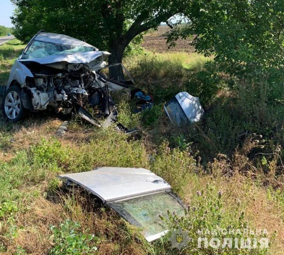 Тіла та уламки машин розкидало дорогою: нові фото з місця аварії з 6 загиблими