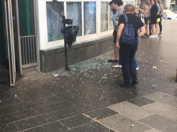 Біля станції столичного метро стався вибух - є постраждалий