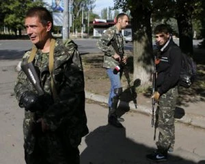 Нема кому воювати: окупанти зазивають у військо місцевих шахтарів та металургів