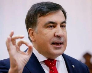 Саакашвілі анонсує революцію у судах і на митниці