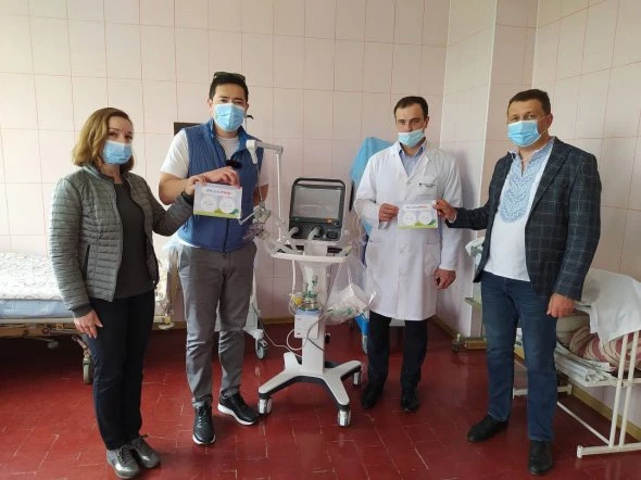Благодійний фонд #KustoHelp допоміг українським медикам