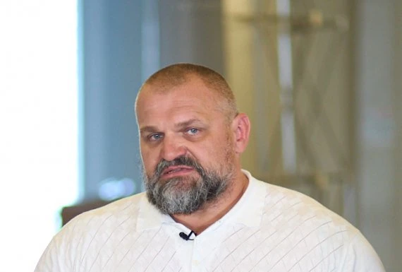 Киву гарно виштовхнули - Вірастюк про бійку в Раді