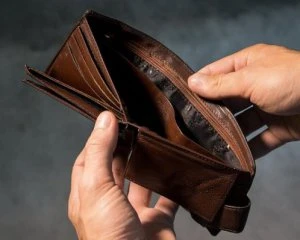 Скільки росіян вважають себе бідними