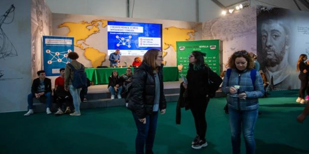 Los estudiantes demandantes de empleo se disparan un 49% anual y alcanzan su mayor cifra en 10 años