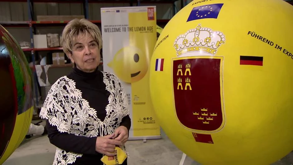 Limones gigantes llenan de color y vida el centro de Madrid