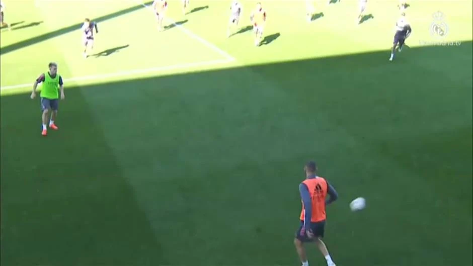 Los jugadores del Madrid que entrenan en Valdedebas dan negativo después del positivo del ucraniano Lunin