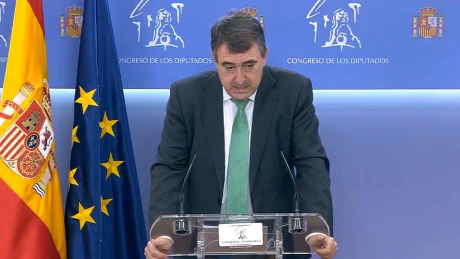 El PNV logra la eliminación del impuesto al diésel e inversiones en Euskadi