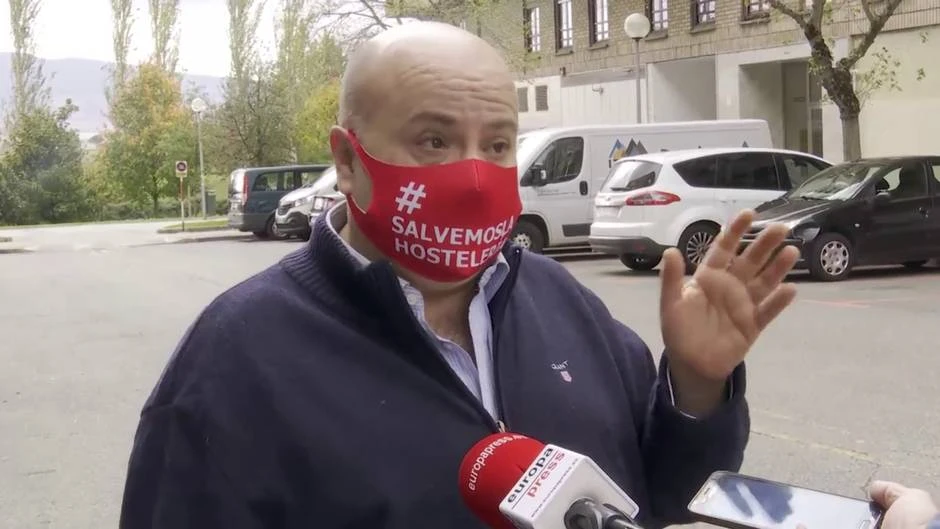 Hosteleros navarros sobre su cierre: 