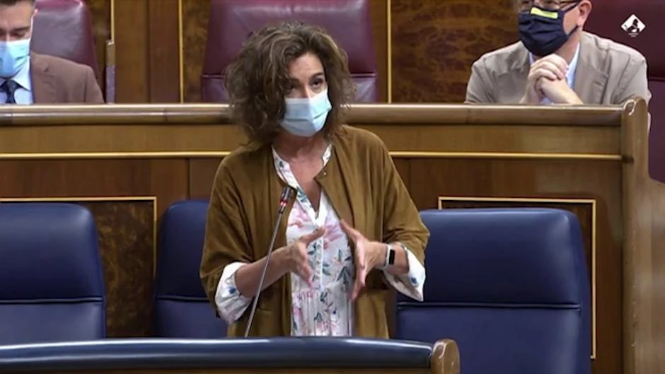 Montero confía en tener apoyos en una o dos semanas para aprobar techo gasto