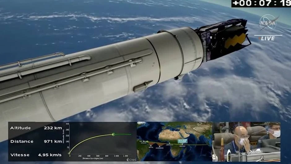 Webb alcanza el frío casi absoluto para ver las primeras galaxias