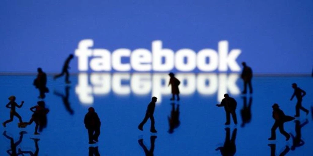 Facebook continúa en su limpia: prohíbe los anuncios que disuadan de vacunarse