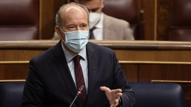 El Gobierno salva la moción del PP contra los indultos con el respaldo de sus socios