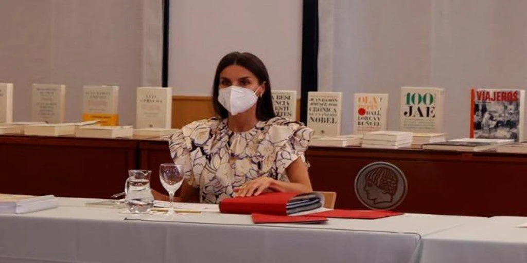 La Reina preside la reunión del Patronato de la Residencia de Estudiantes